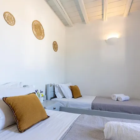 Avelia Paros * Kalami (Paros)