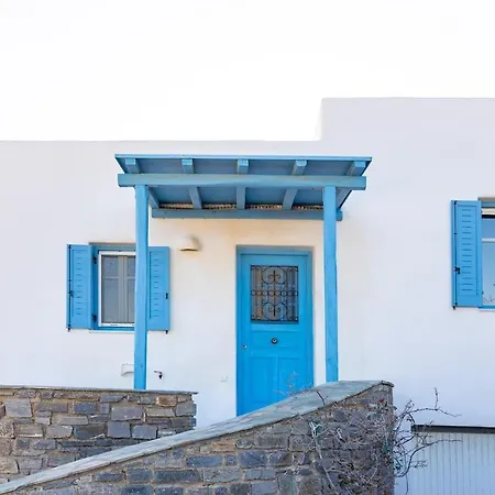 Avelia Paros