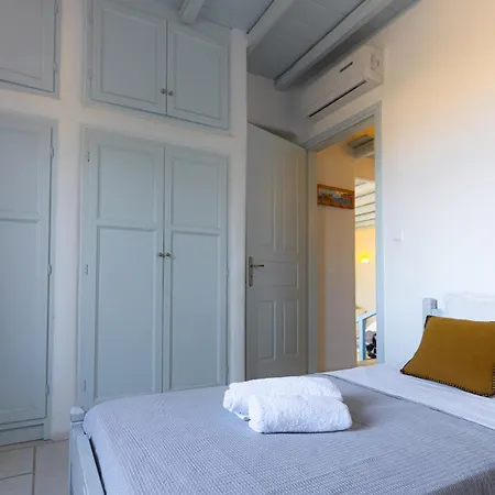 Avelia Paros Apartment
